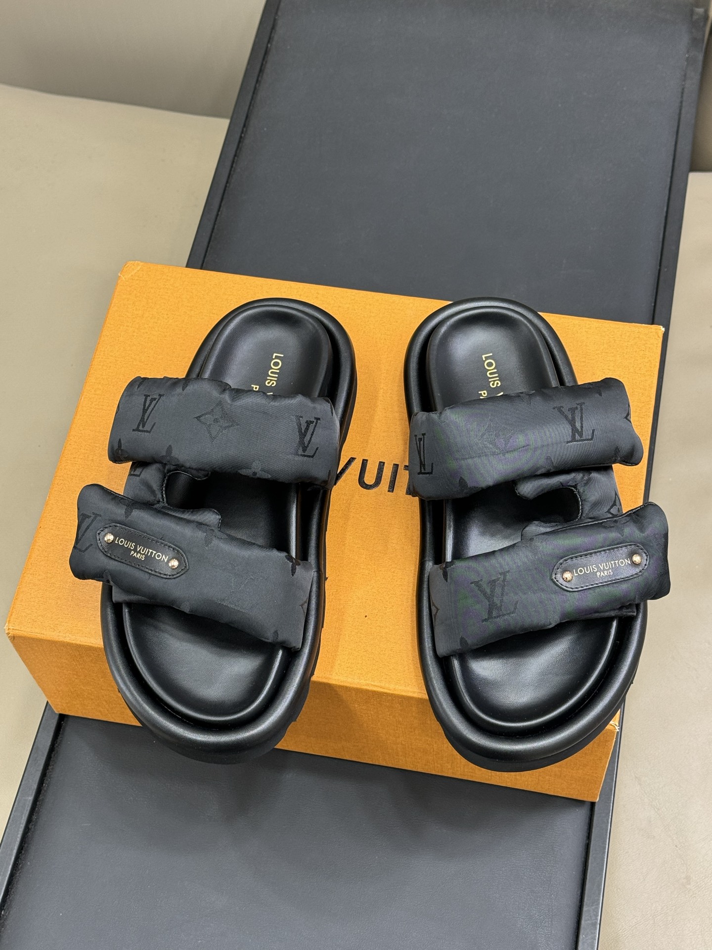 Louis Vuitt0n Slides(EU35-45)
