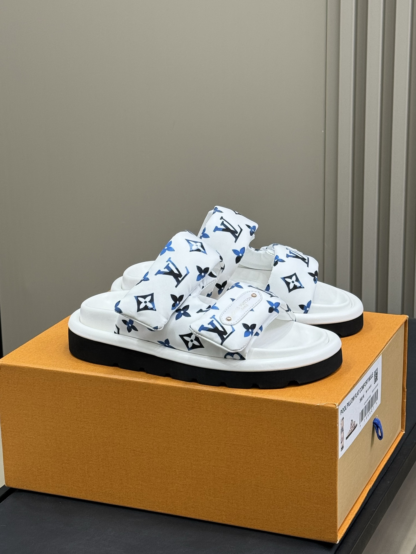 Louis Vuitt0n Slides(EU35-45)