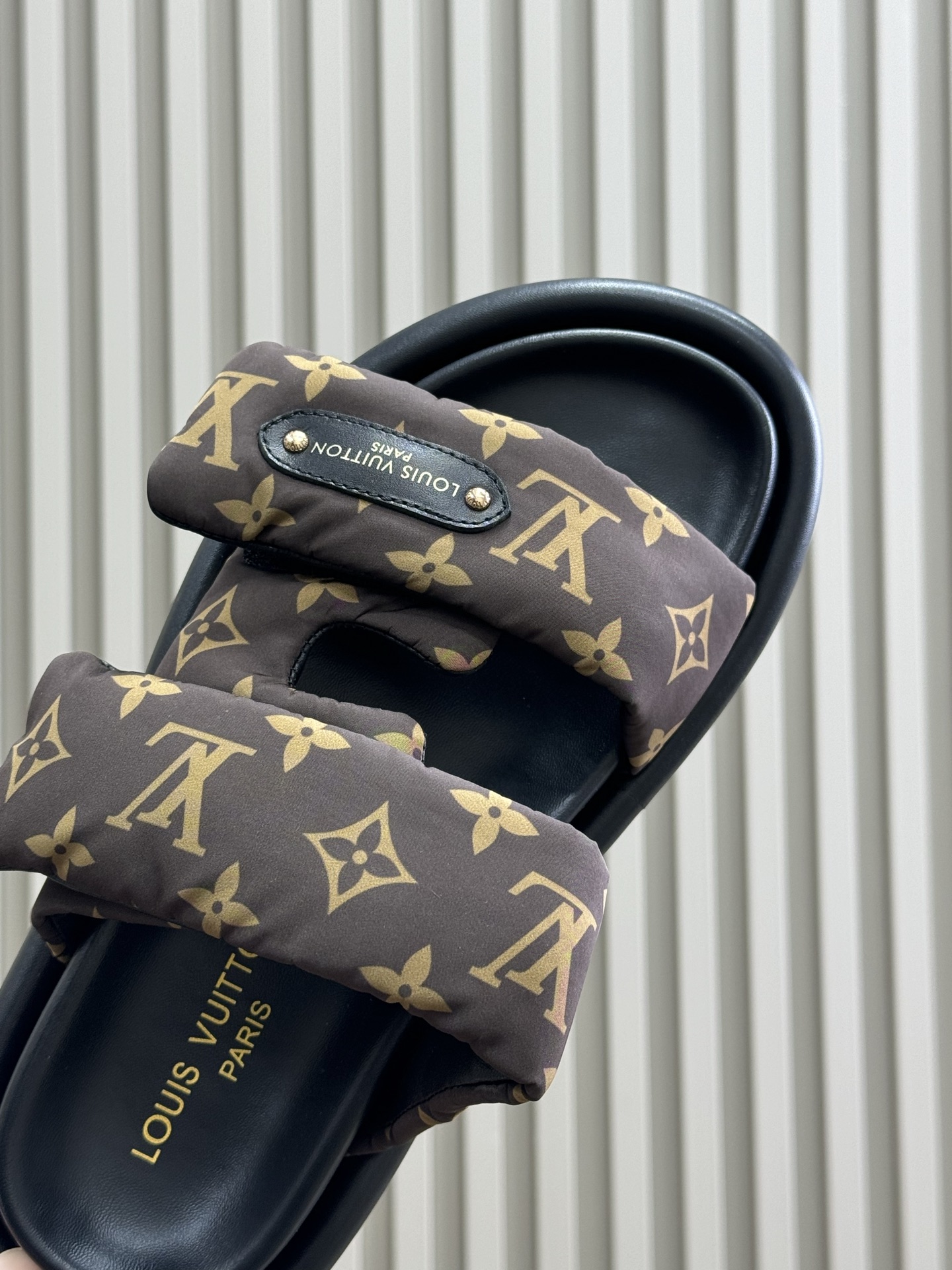 Louis Vuitt0n Slides(EU35-45)