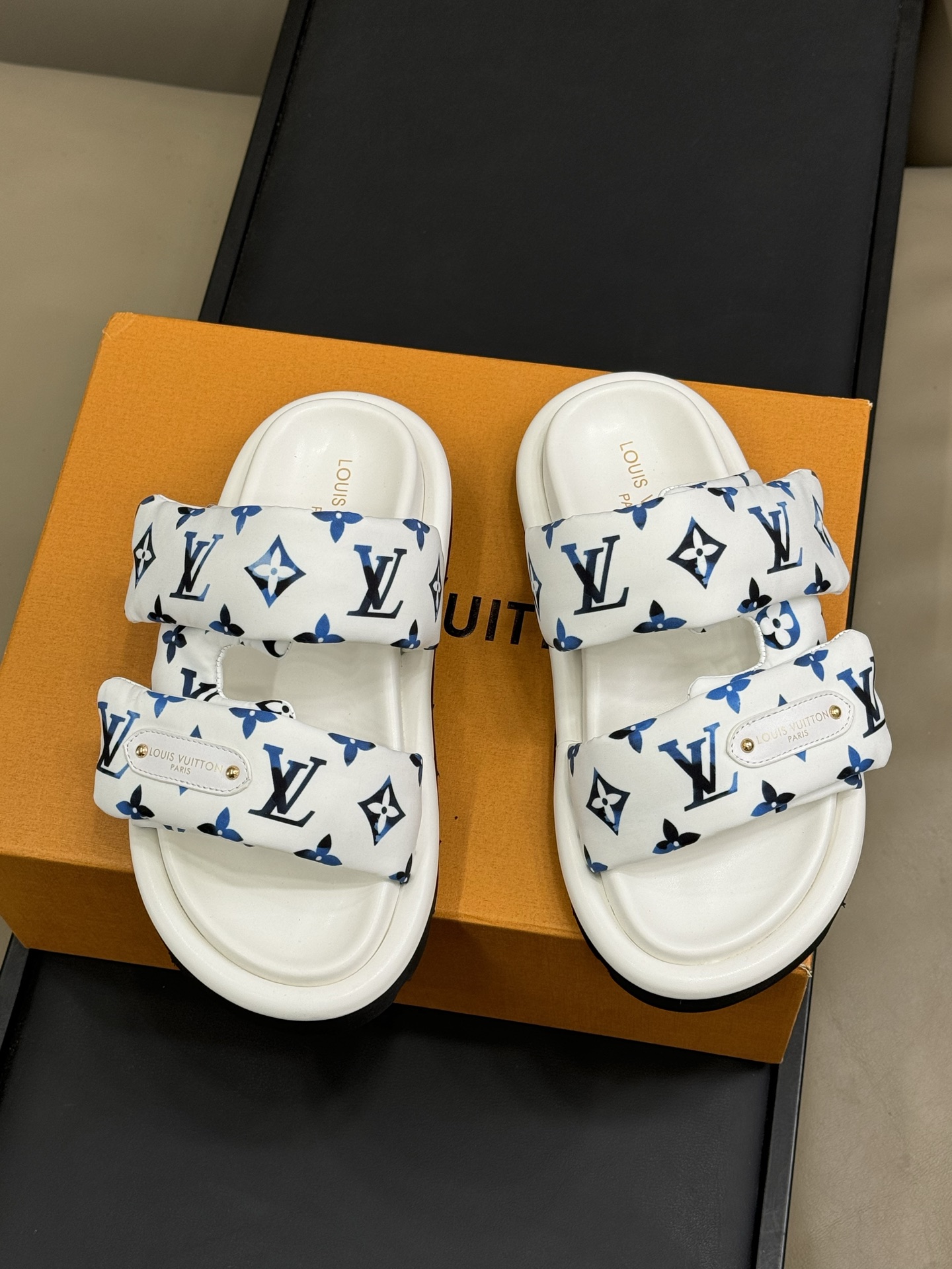 Louis Vuitt0n Slides(EU35-45)