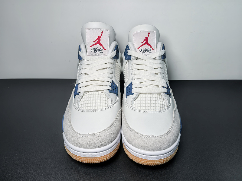 Nike SB x Air Jordan 4 “Navy”DR5415-100