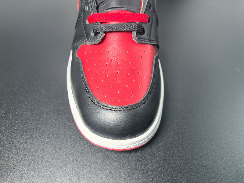 Air Jordan 1 High ’85 “Bred”HV6674-067