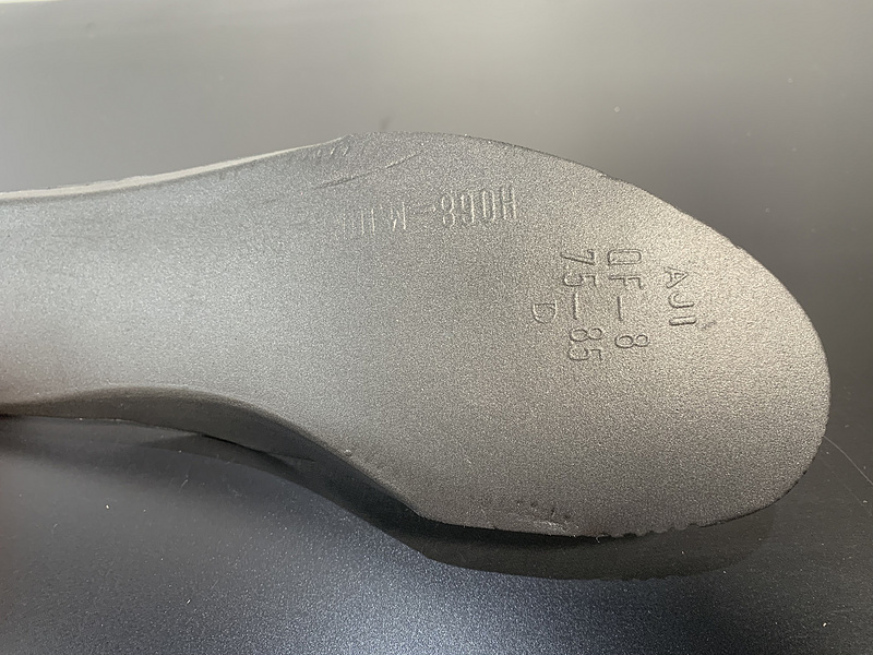 Jordan 4 Retro Red Thunder  CT8527-016