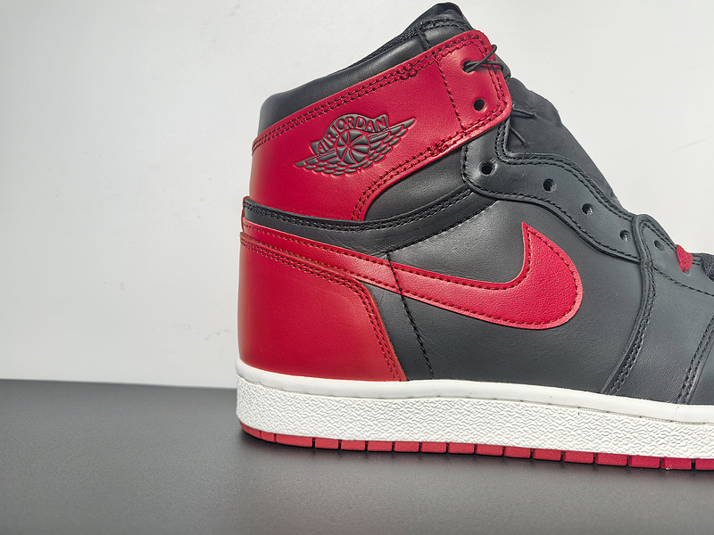 Air Jordan 1 High ’85 “Bred”HV6674-067