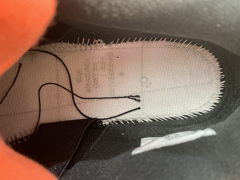 Jordan 4 Retro Red Thunder  CT8527-016