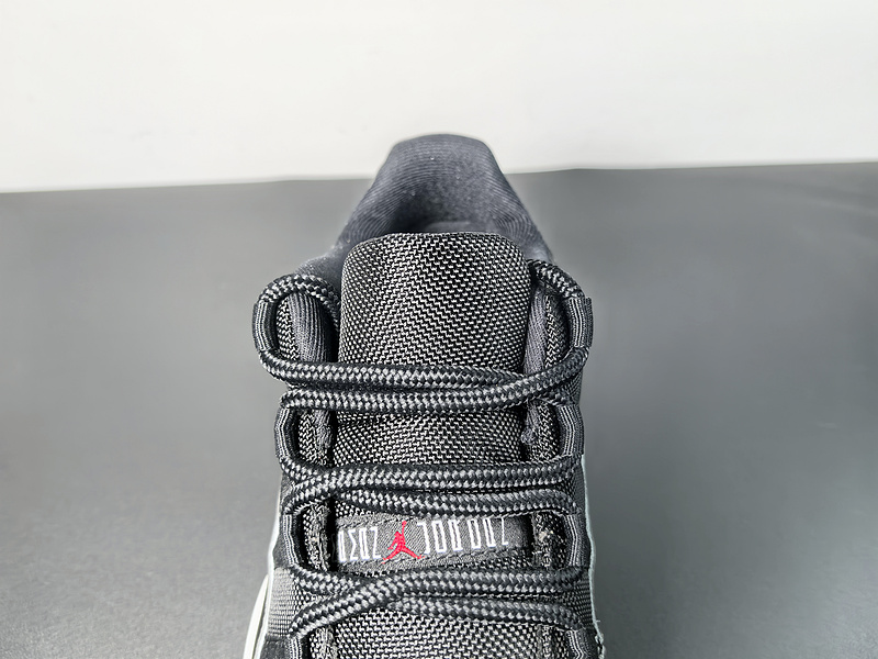 Air Jordan 11 Low “Bred”FV5104-006