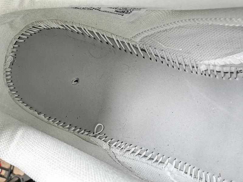 Air Jordan 11 Low 2025 HQ7000-001