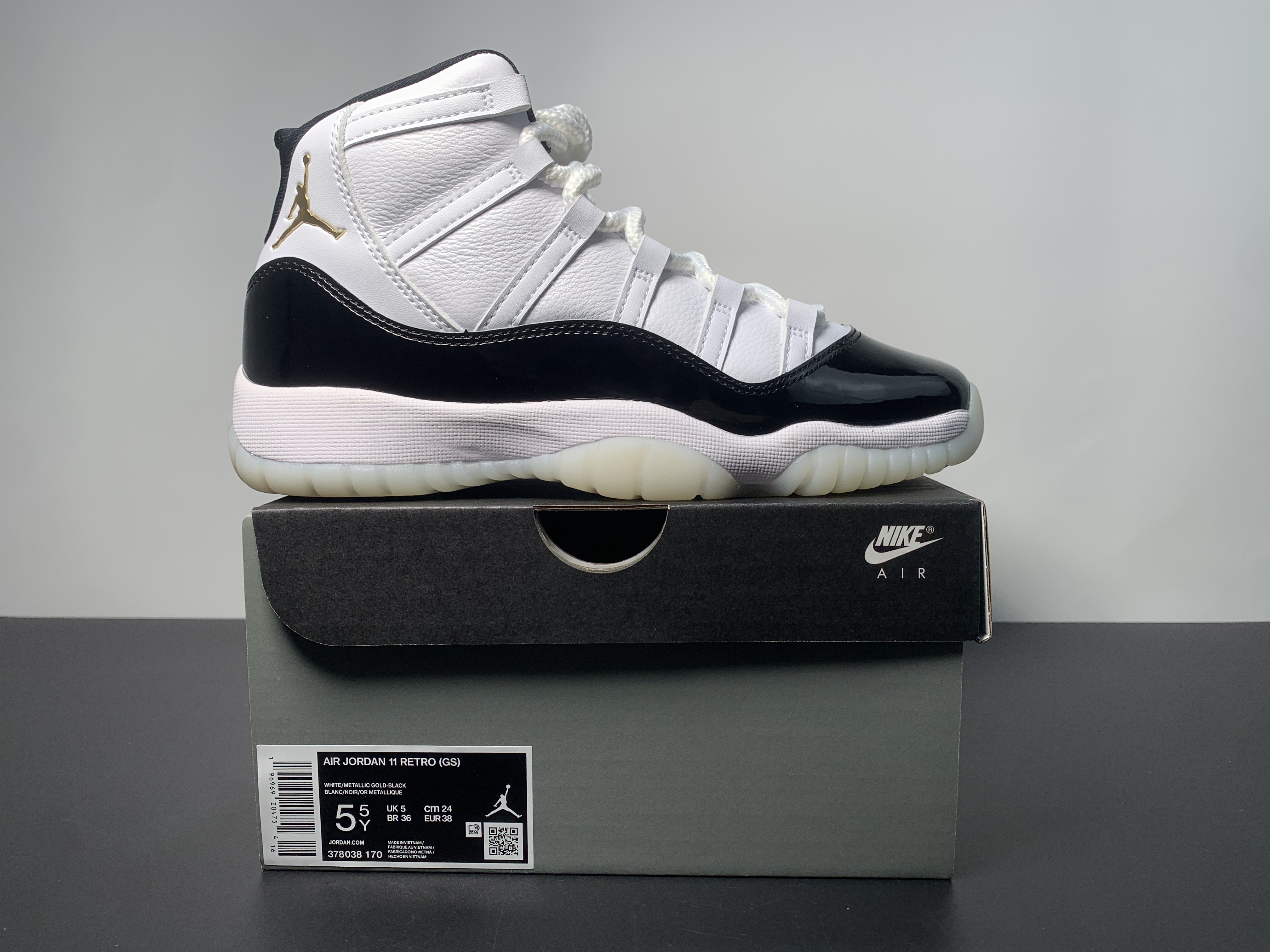 Air Jordan Air Jordan 11 Retro GS 'Gratitude / Defining Moments' 378038-170