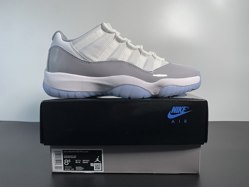 Air Jordan 11 Low 