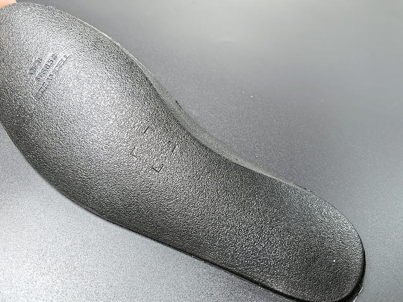 Air Jordan 11 Low “Bred”FV5104-006