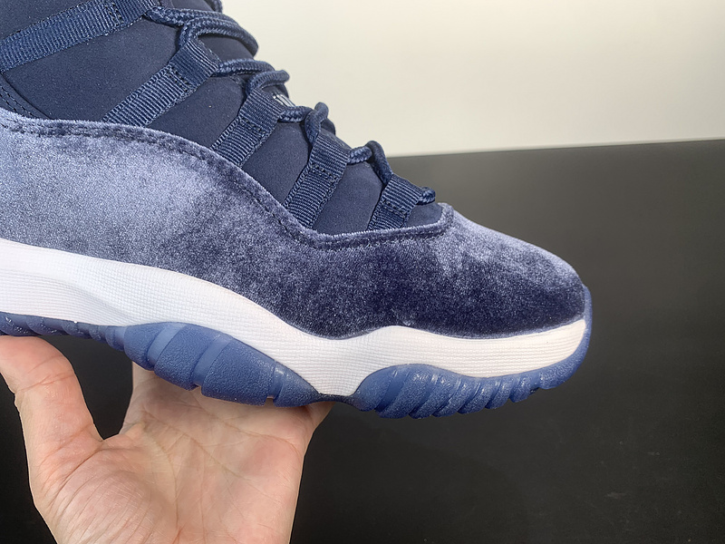 Air Jordan 11 Velvet 