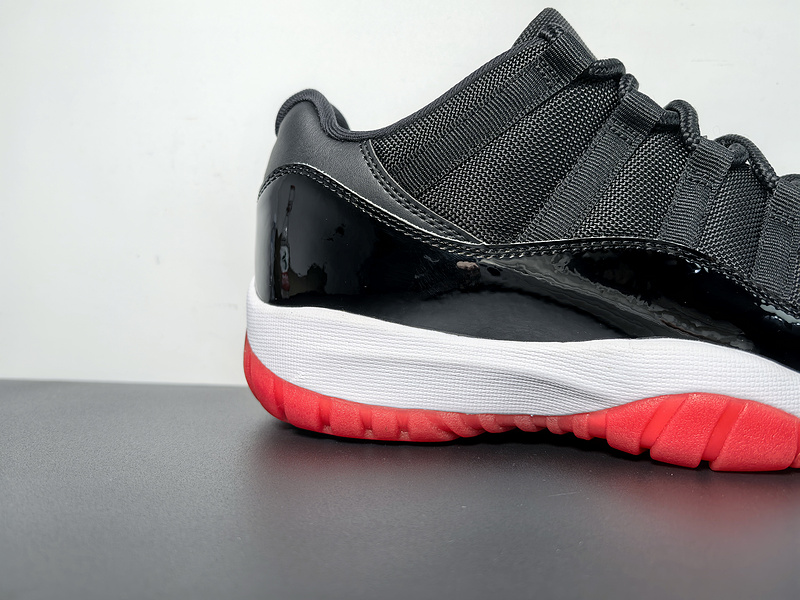 Air Jordan 11 Low “Bred”FV5104-006