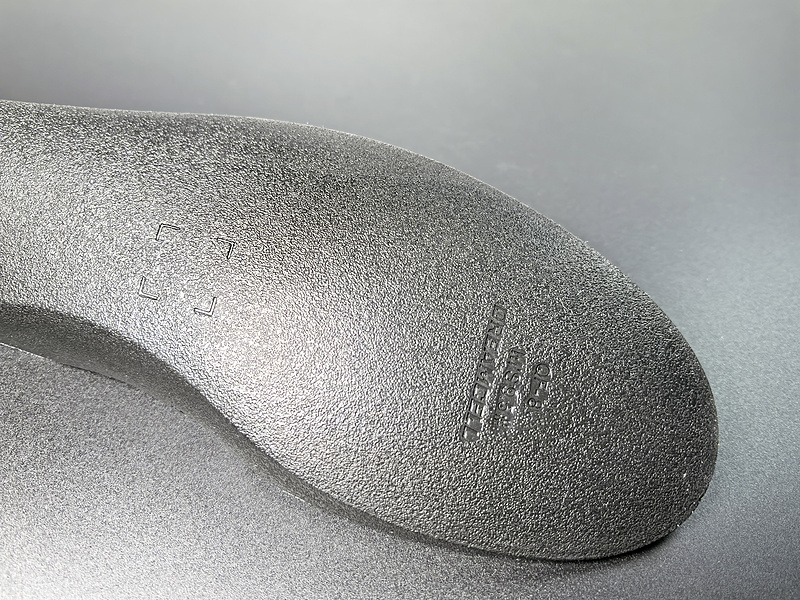 Air Jordan 11 Low 2025 HQ7000-001