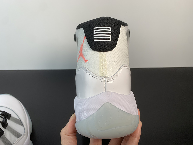 Air Jordan 11 Adapt DD3522-100
