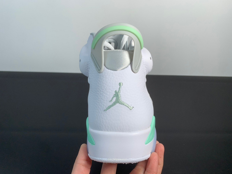 Air Jordan 6 “Tiffany”DQ4914-103