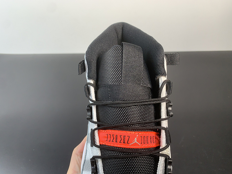 Air Jordan 11 Adapt DD3522-100
