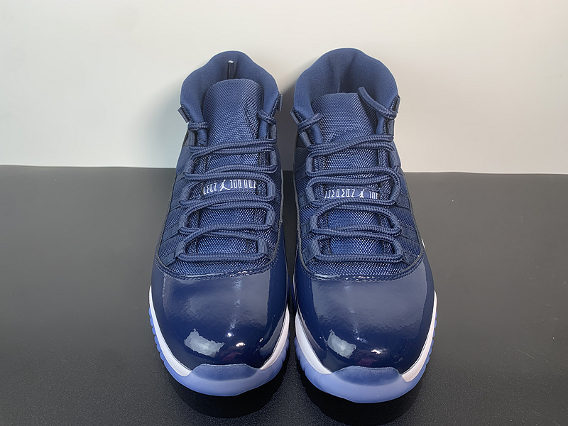 Air Jordan 11 378037-441