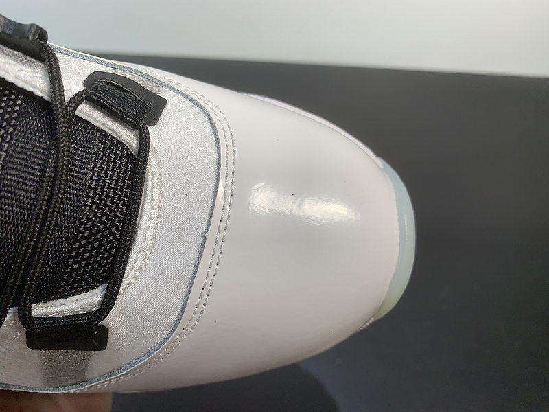 Air Jordan 11 Adapt DD3522-100