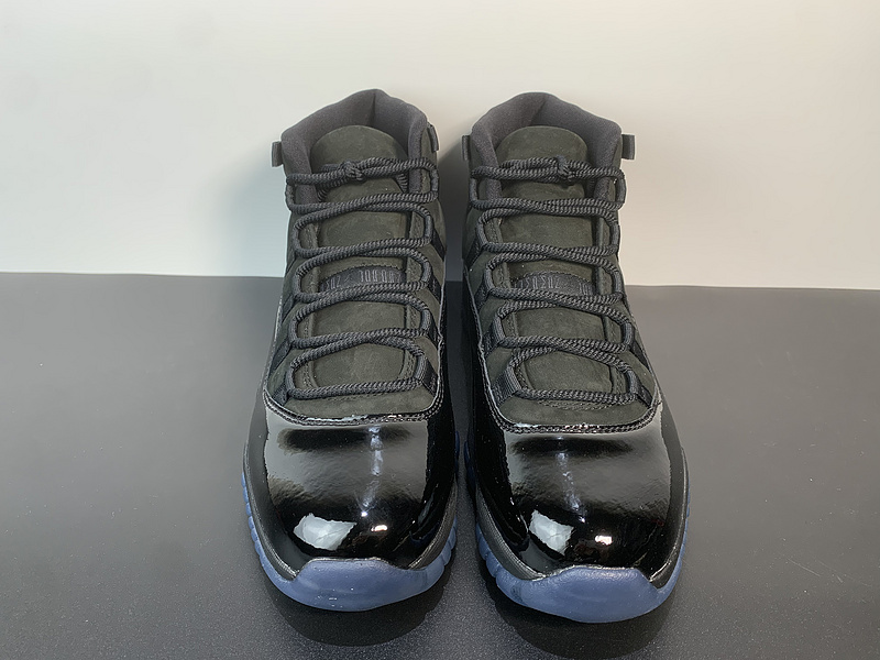 Air Jordan 11“Cap and Gown”378037-005