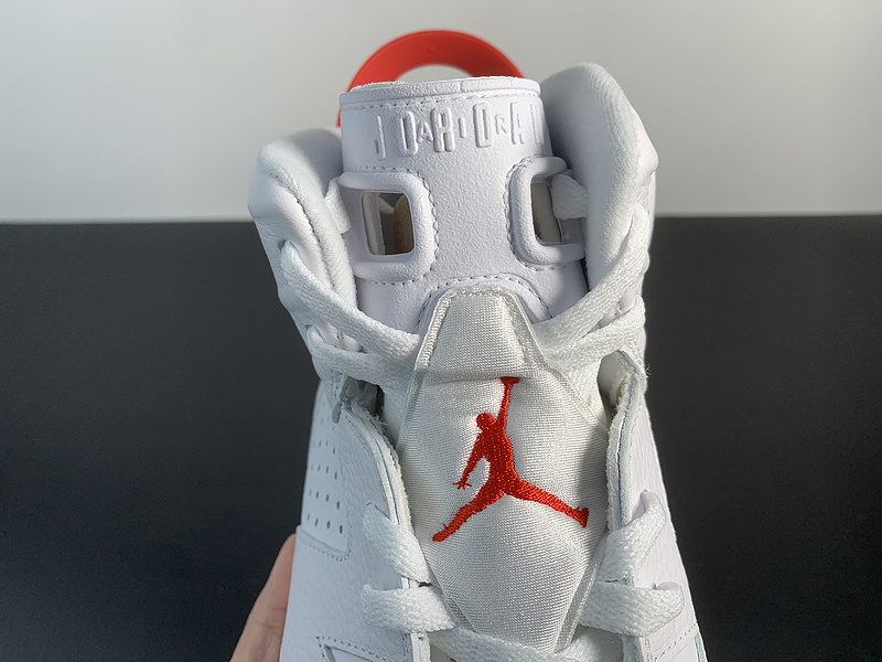 Air Jordan 6 “Red Oreo”CT8529-162