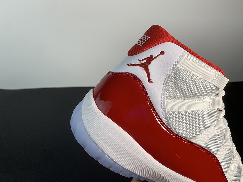 Air Jordan 11 Retro 