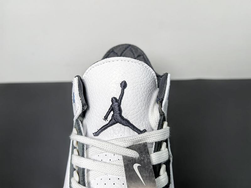 Air Jordan 3 Diffused Blue HV8571-100