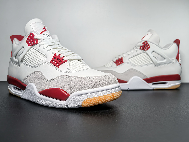 Nike SB x Air Jordan 4 “Varsity Red DR5415-106