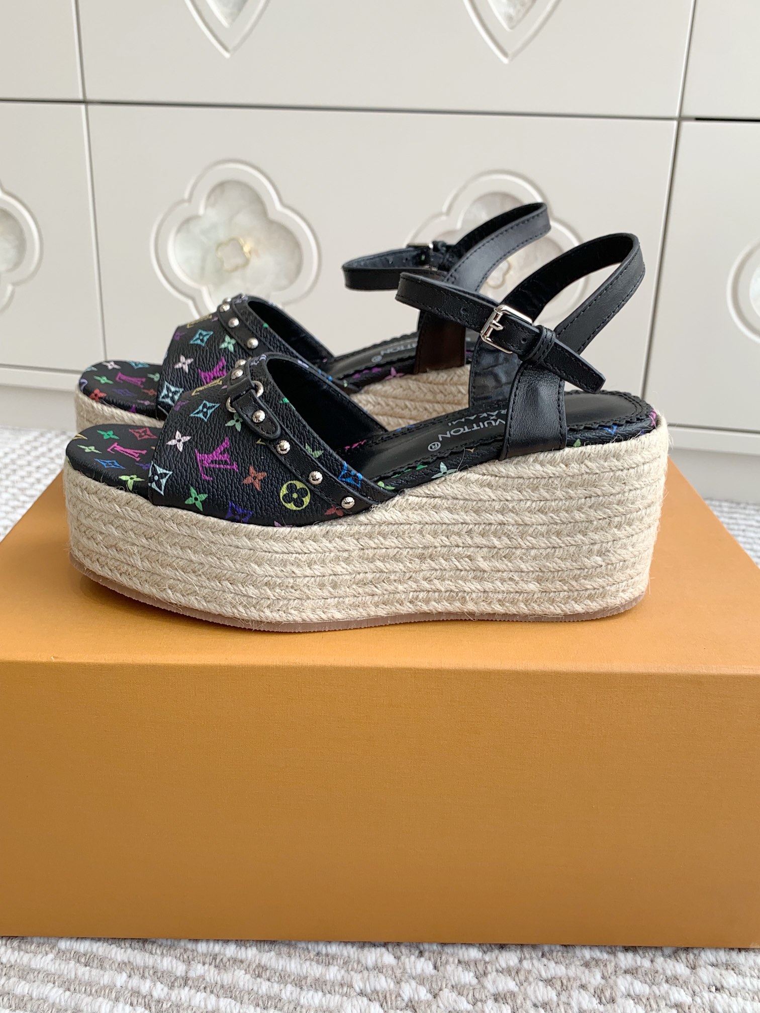 Louis Vuitton 2025SS Sandals-8CM(EU35-41)