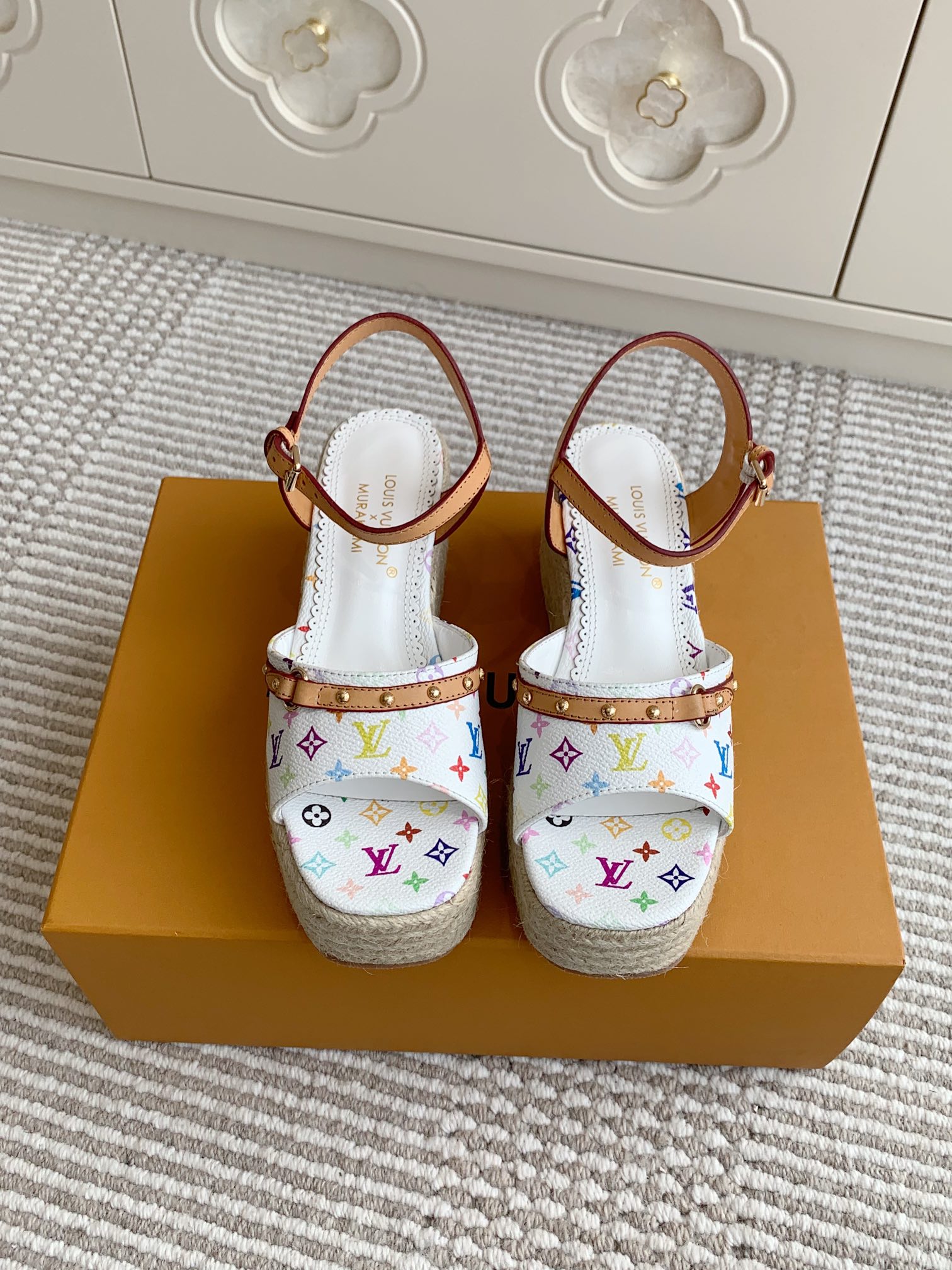 Louis Vuitton 2025SS Sandals(EU35-41)