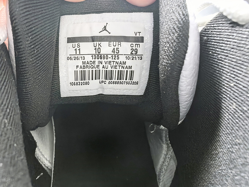 Air Jordan 12Taxi 130690-12