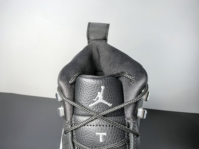Air Jordan 12 “Wolf Grey”CT8013-010