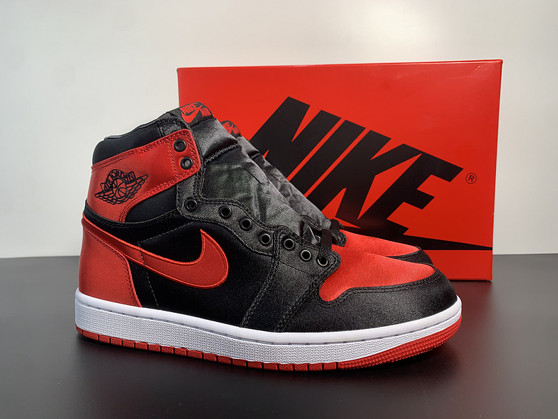 Air Jordan 1 High OG WMNS “Satin Bred”FD4810-061