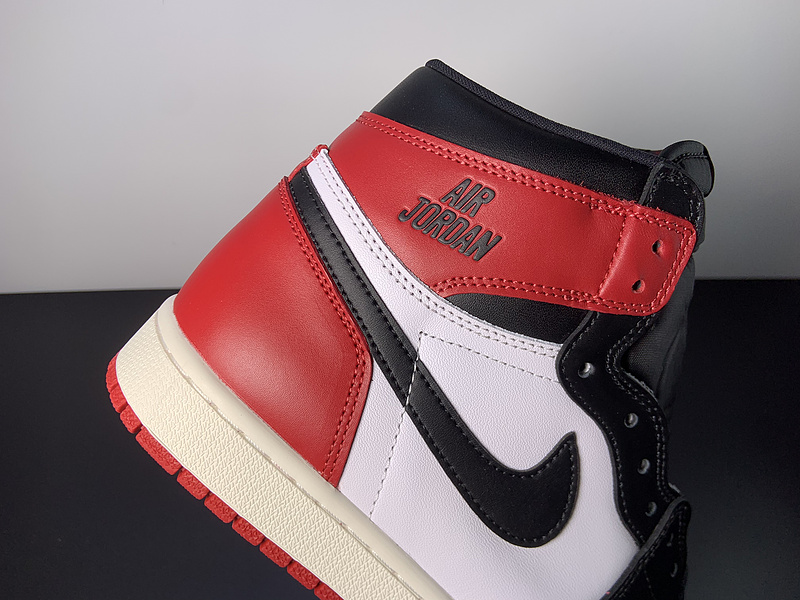 Air Jordan 1 High OG “Black ToeReimagined”DZ5485-106