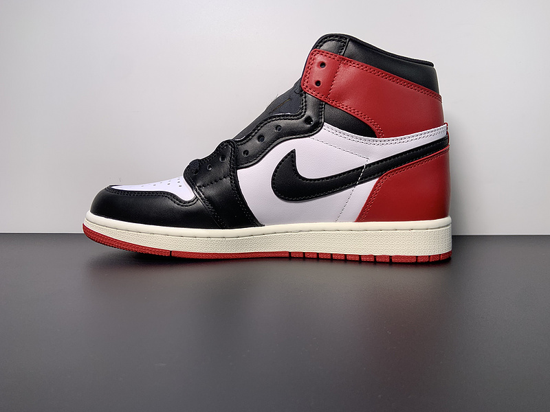 Air Jordan 1 High OG “Black ToeReimagined”DZ5485-106