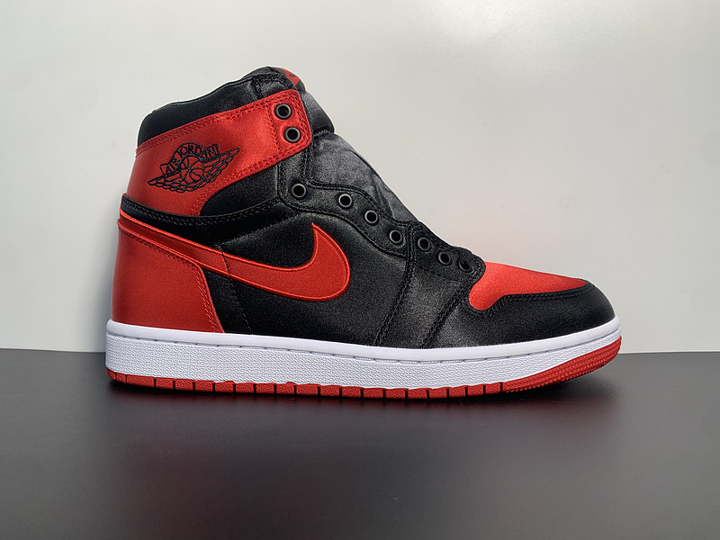 Air Jordan 1 High OG WMNS “Satin Bred”FD4810-061