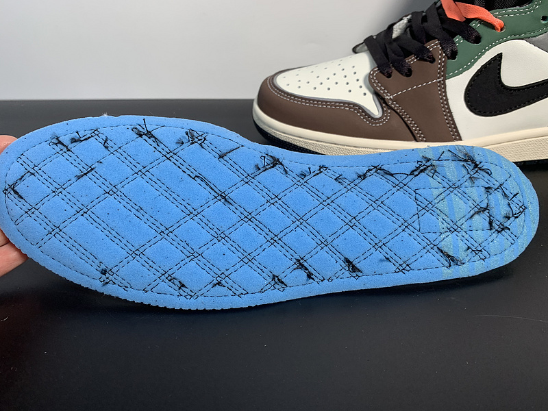 Air Jordan 1 High OG Hand Crafted DH3097-001