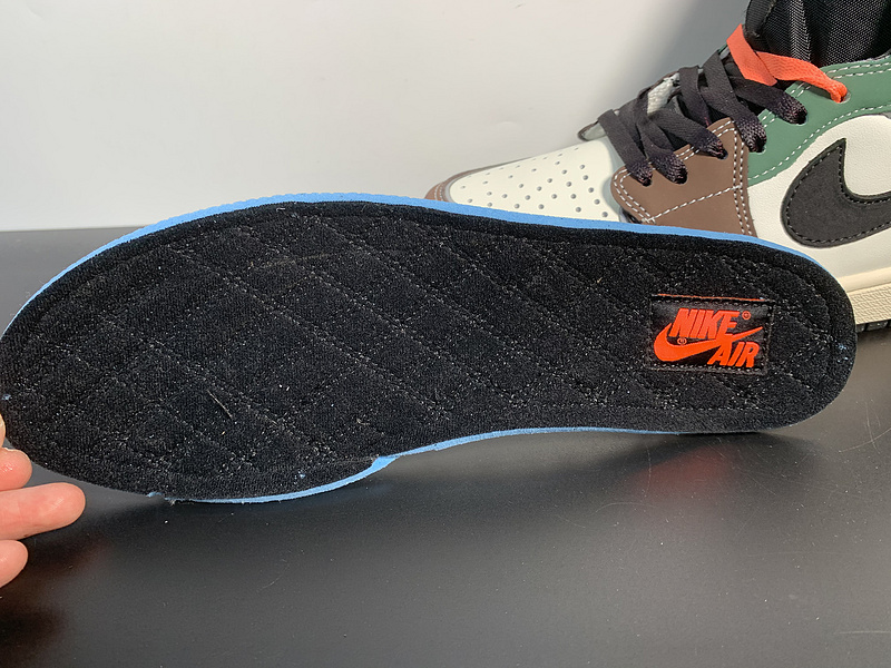 Air Jordan 1 High OG Hand Crafted DH3097-001