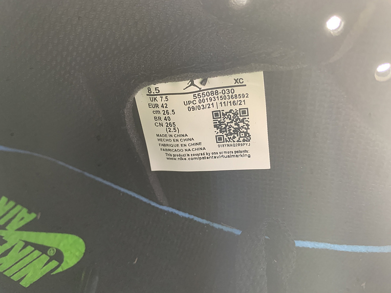 Air Jordan 1 “Pine Green”555088-030