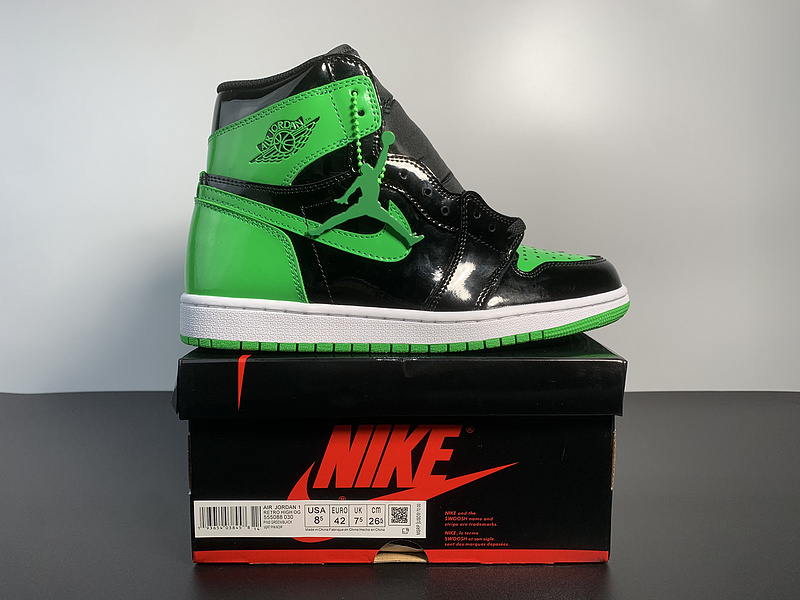 Air Jordan 1 “Pine Green”555088-030