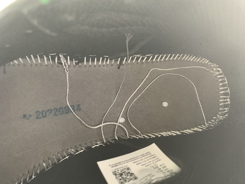 Air Jordan 1 “Pine Green”555088-030