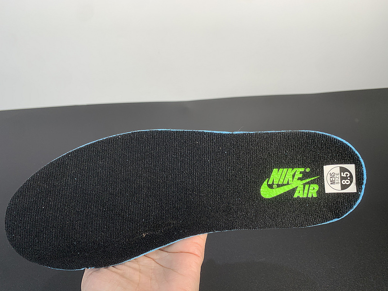 Air Jordan 1 “Pine Green”555088-030