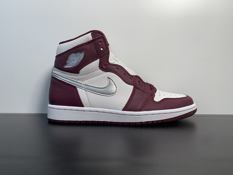 Air Jordan 1 Retro “Bordeaux”555088-611
