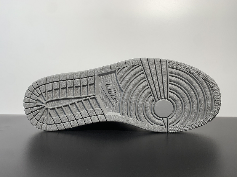 Air Jordan 1 High OG “Rebellionaire”555088-036