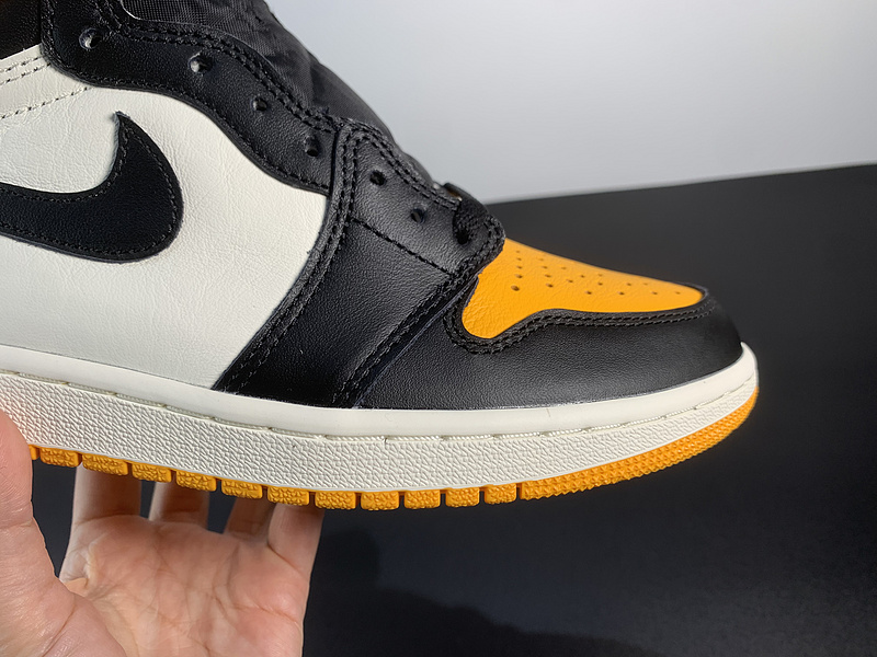 Air Jordan 1 Retro High OG AJ1 555088-711