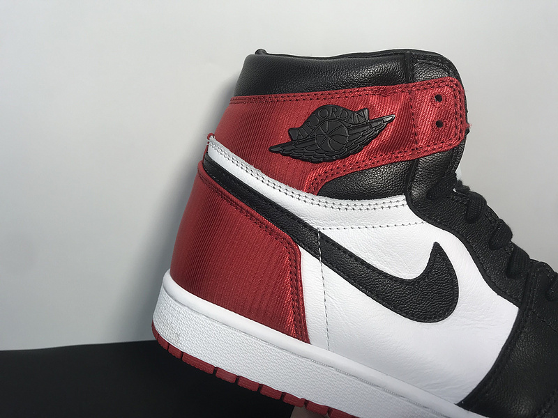 Air Jordan AJ1 Satin WMNS“Black Toe”CD0461-016