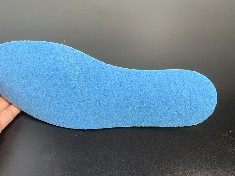 Air Jordan 1 High OG “Volt”555088-702