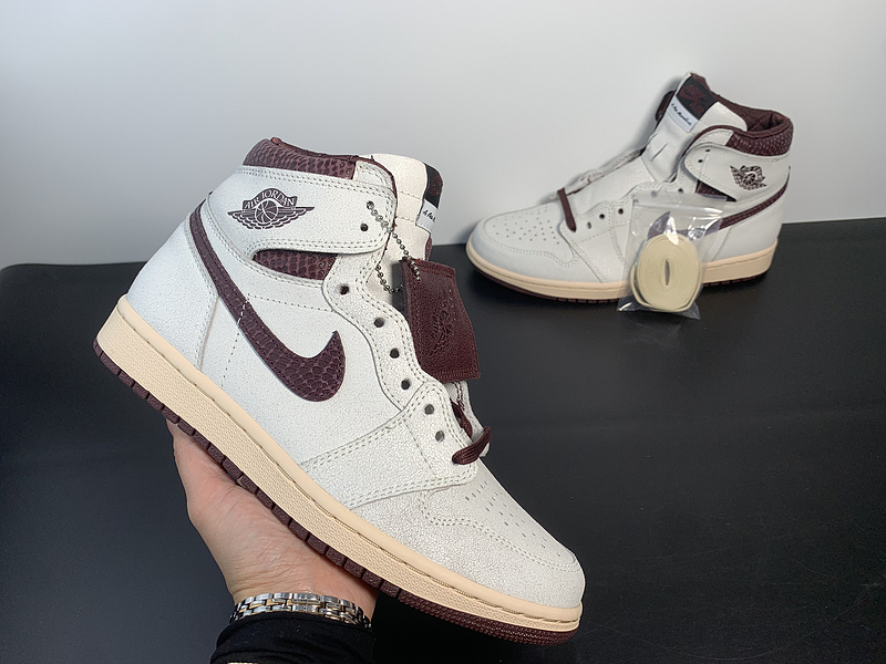 Nike Air Jordan 1 Retro High OG 