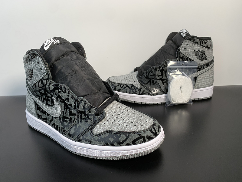 Air Jordan 1 High OG “Rebellionaire”555088-036