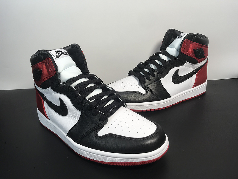 Air Jordan AJ1 Satin WMNS“Black Toe”CD0461-016
