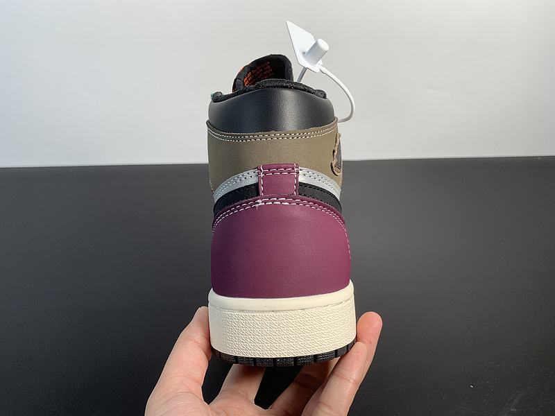 Air Jordan 1 High OG Hand Crafted DH3097-001